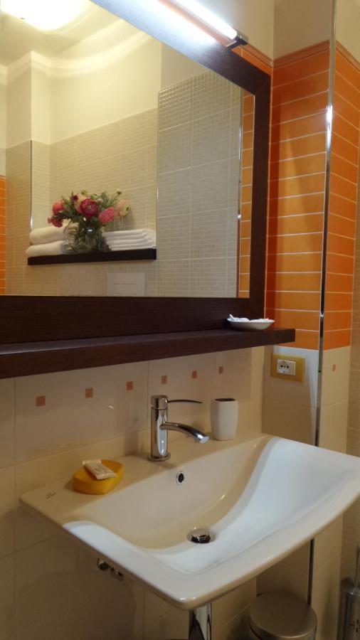 Bed and Breakfast Il Giardino Delle Zagare Фонді Екстер'єр фото