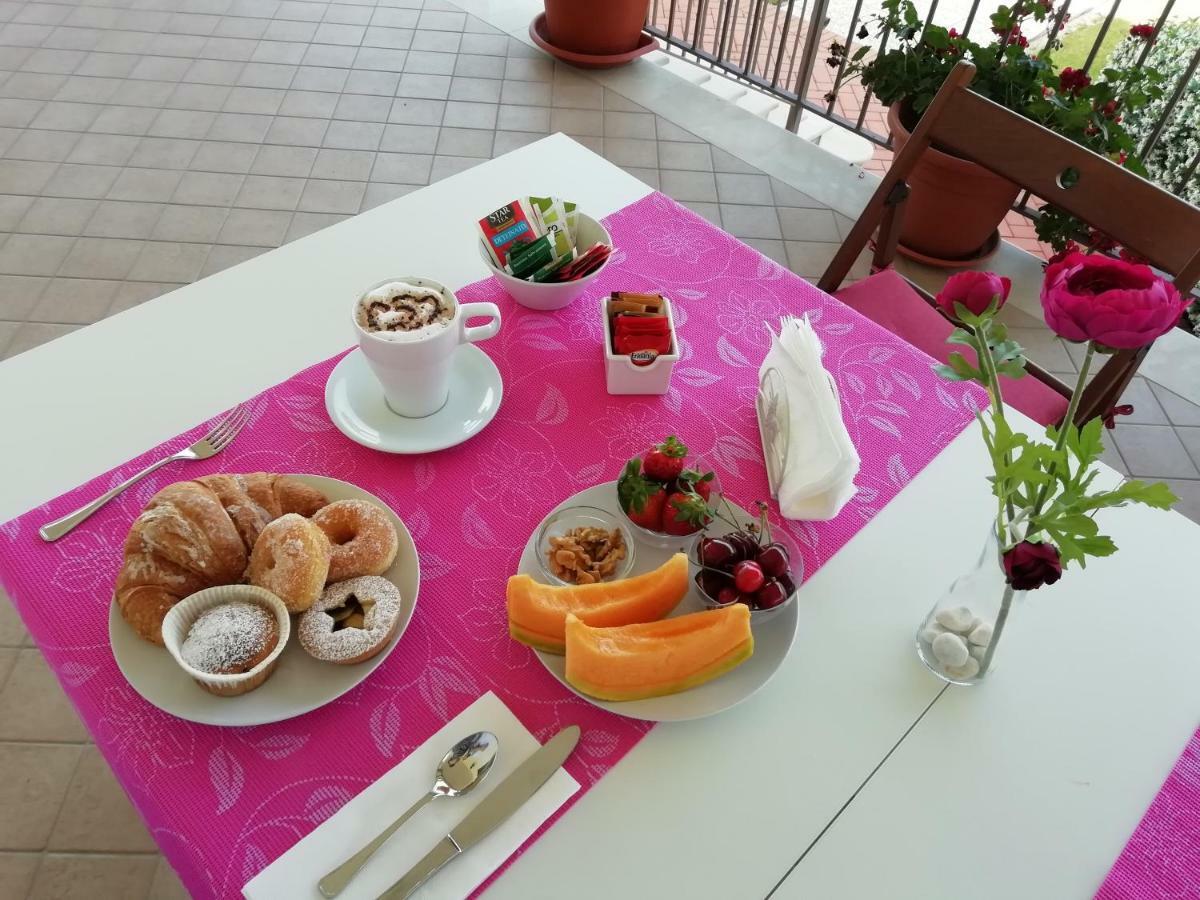 Bed and Breakfast Il Giardino Delle Zagare Фонді Екстер'єр фото